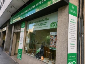 naturpatia saluz local desde la calle lateral